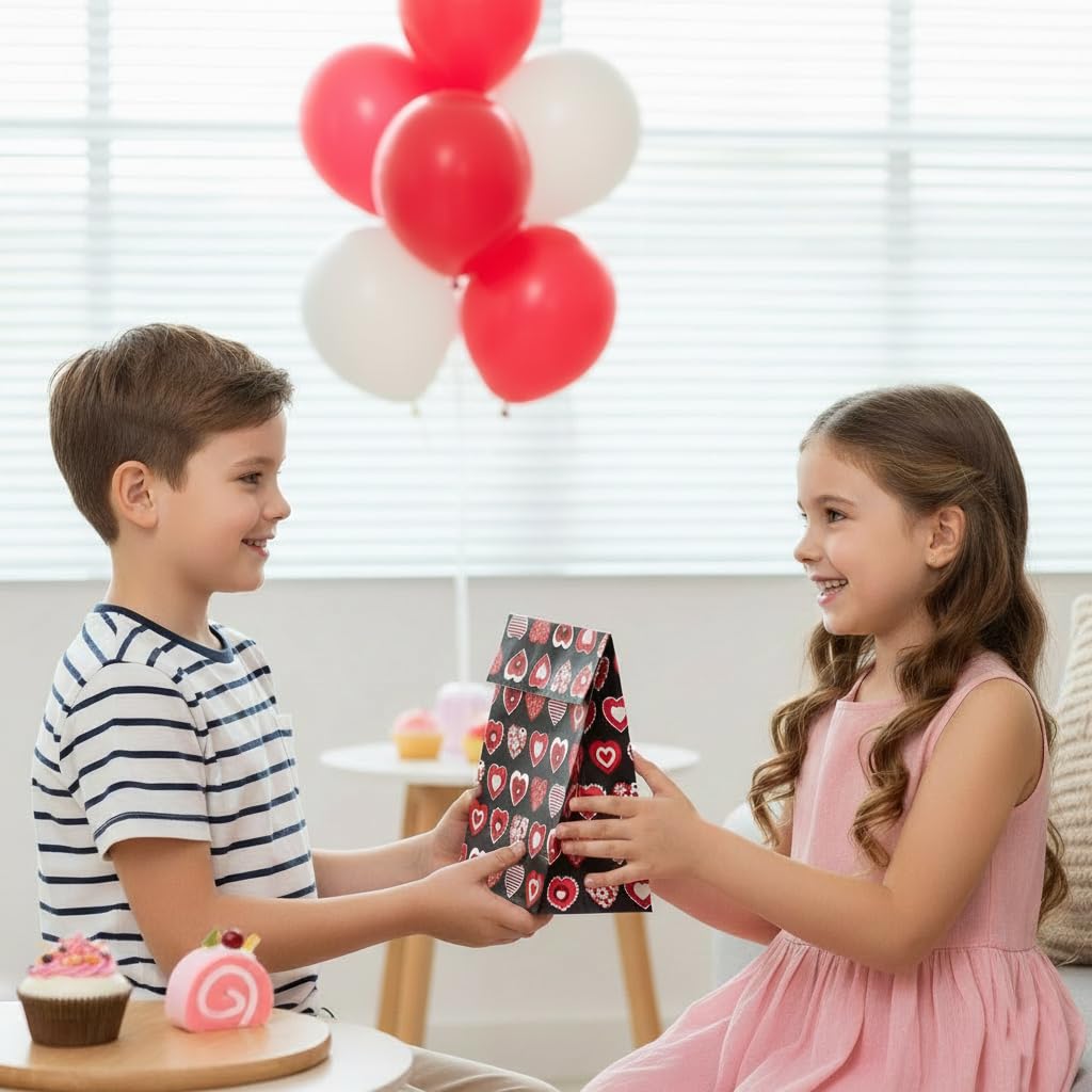 SUNCOLOR 30 Pack Red Heart Party Favor Bags Goodie Bags for Kids Class Party Gift Bags/Valentines Day/Mother's day