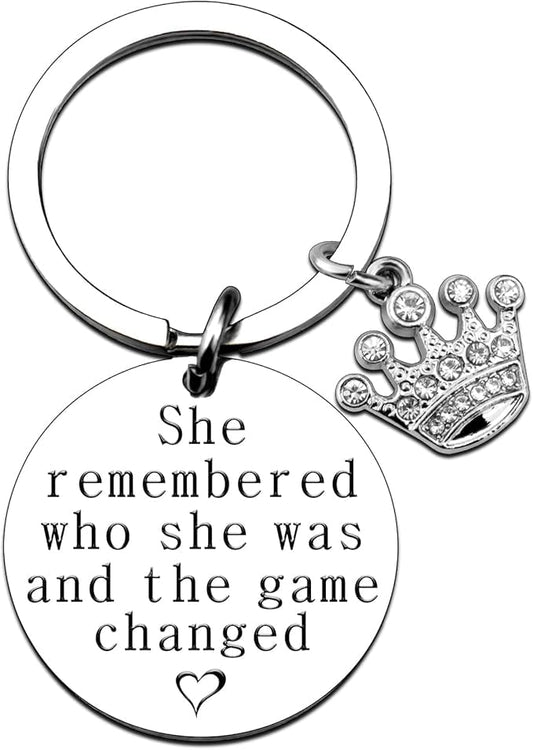 Break Up Gift Crown Keychain Divorce Gifts For Women Inspirational Keychains Gifts For Friends Daughter Mom Girls Encouragement Gift For Her Thoughtful Accessories Birthday Christmas