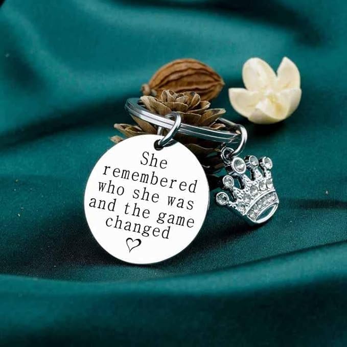 Break Up Gift Crown Keychain Divorce Gifts For Women Inspirational Keychains Gifts For Friends Daughter Mom Girls Encouragement Gift For Her Thoughtful Accessories Birthday Christmas