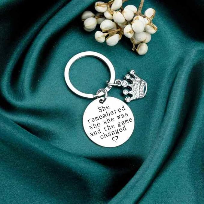 Break Up Gift Crown Keychain Divorce Gifts For Women Inspirational Keychains Gifts For Friends Daughter Mom Girls Encouragement Gift For Her Thoughtful Accessories Birthday Christmas