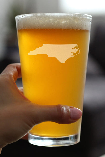 Bevvee North Carolina State Outline Pint Glass for Beer - State Themed Drinking Decor and Gifts for North Carolinian Women & Men - 16 Oz Glasses