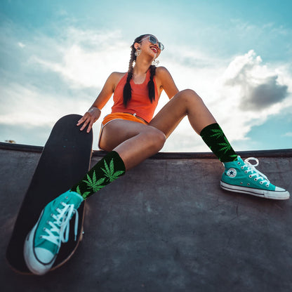 UTTPLL Winter Socks for Men Women Marijuana Weed Leaf Printed Cotton Crew Boot Scoks Maple Leaf Athletic Hiking Socks