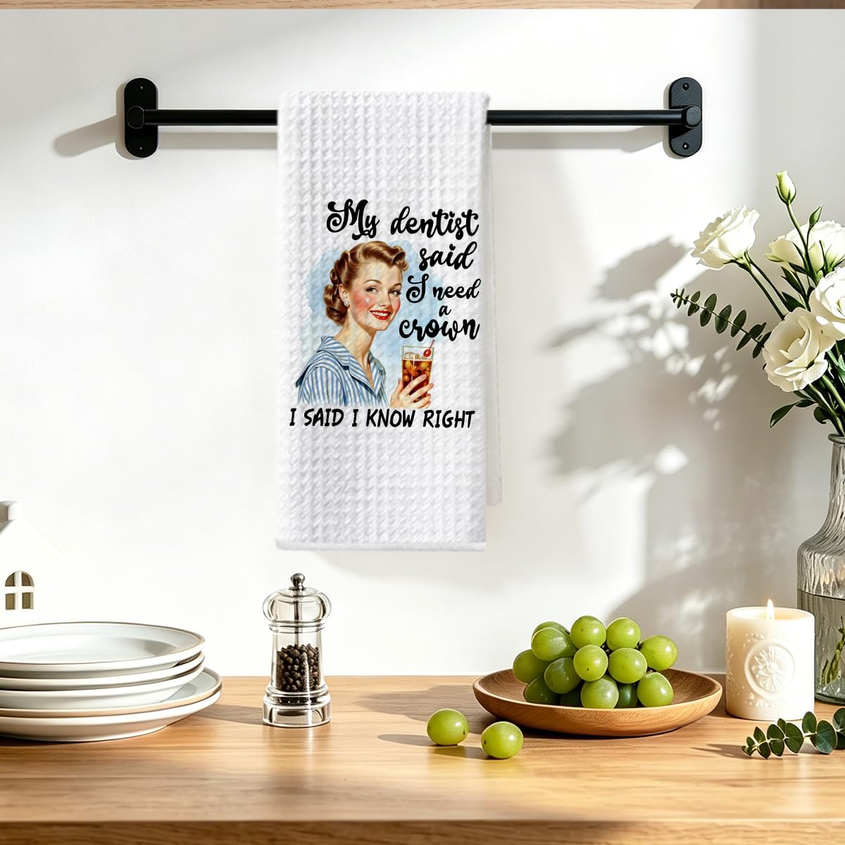 Hanamiya Na Funny Kitchen Towels, Hostess Gifts for Women, Reusable Tea Towels for Kitchen Home Farmhouse Decor, Funny Waffle Weave Dish Drying Towel, Ladies Gifts for Women Friend Mom, 24x14 Inch