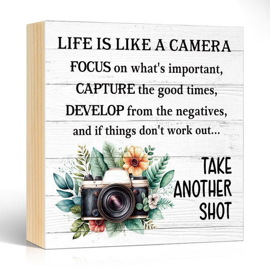 Life Is Like A Camera Wooden Box Sign, Photographer Gifts for Women, Motivational Photography Gifts for Photographer, Wood Sign Gifts Decor for Home Coffee House Bar Party