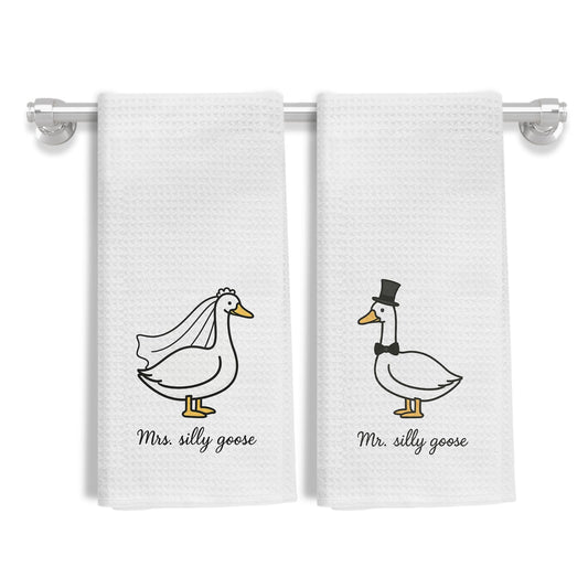 Funny Mr and Mrs Silly Goose Kitchen Towels, Wedding Gifts for Couples Newlyweds Dish Tea Towels for Kitchen Decor, Just Married Gifts Decorative Hand Towels for Bathroom, 16x24 Inch Set of 2