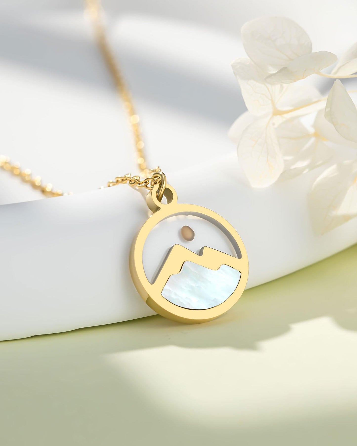 Eryuor Silver/Gold Moving Mountains Mustard Seed Faith Necklace, Inspirational Christian Gifts for Teen Girls & Women