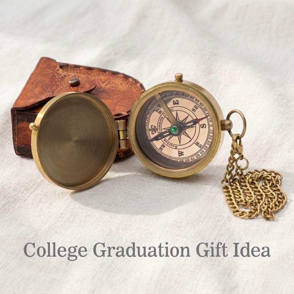 Compass – Brass Directional Vintage Compass Engraved with “Be Strong and Courageous” Joshua 1:9 Bible Verse, Baptism 2026 Communion Christian Inspirational Gifts for Women/Men