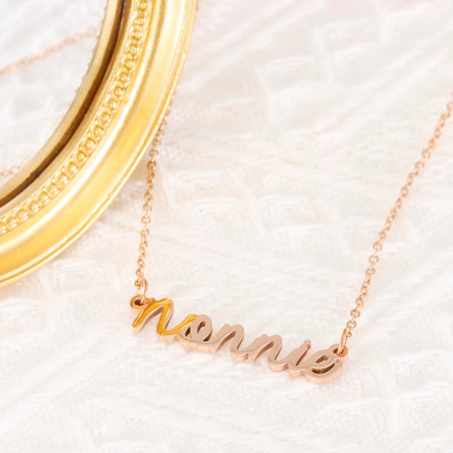 HUTIMY Nonnie Gift Necklace for Grandma Women Rose Gold Nonnies Mothers Day Ornament Best Nonnie ever Gifts