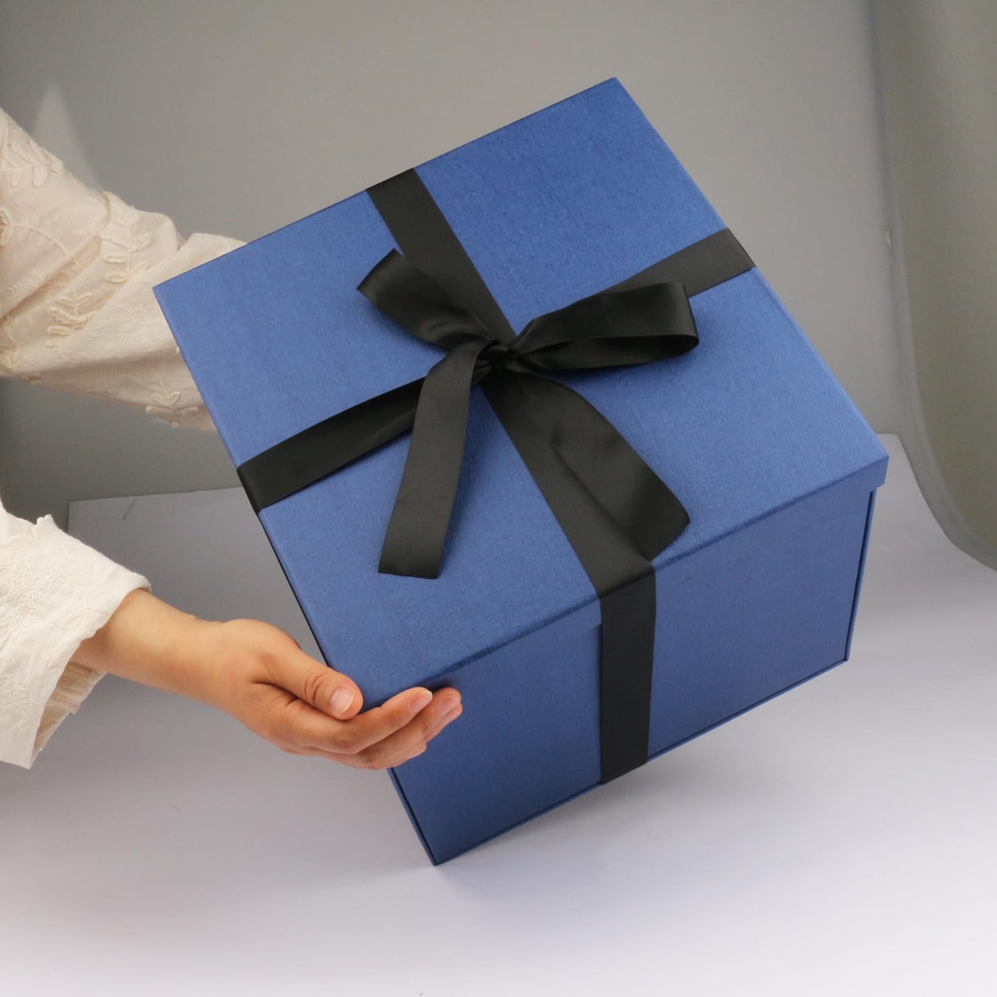 YINUOYOUJIA Large Gift Box 12x12x10 Inches,Blue Gift Boxes for Presents,Birthday Box,for Packaging,Valentine's Day,Mother's Day,Christmas,Anniversaries,Family or Business.