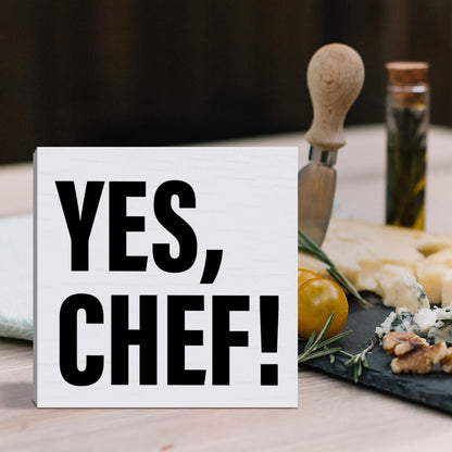 Chef Gift for Women Men, Cooking Lovers Mom Grandma Cooker Christmas Birthday Gift, Farmhouse Kitchen Counter Cabinet Decor Dining Room Table Decoration Wooden Sign, Yes Chef