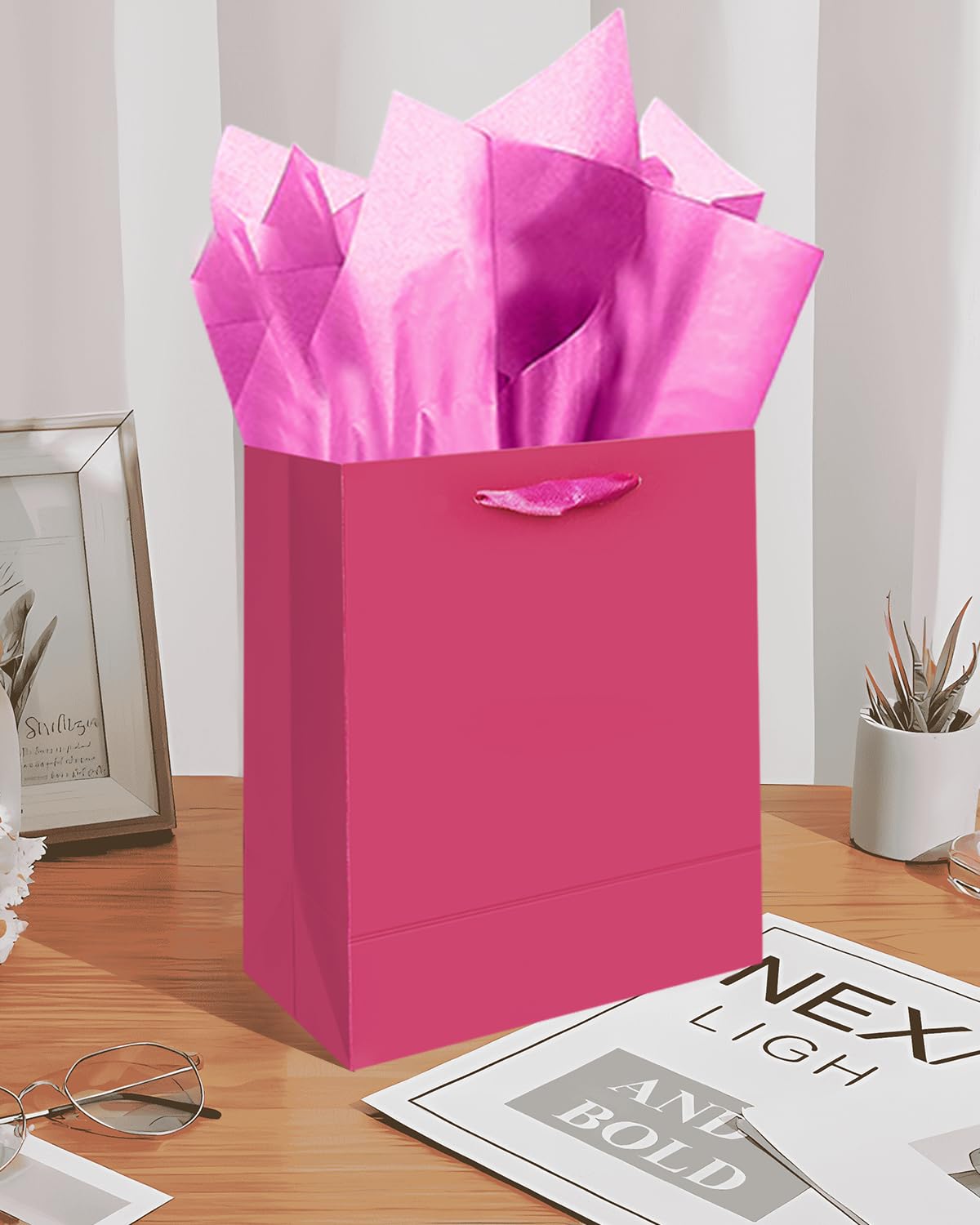 qiqee 10PCS Bright Pink Mini Gift Bags with Tissue Paper Handles 6.3"x4.7"x2.4" Small Size Present Party Favor Bags（ Tissue Paper ）