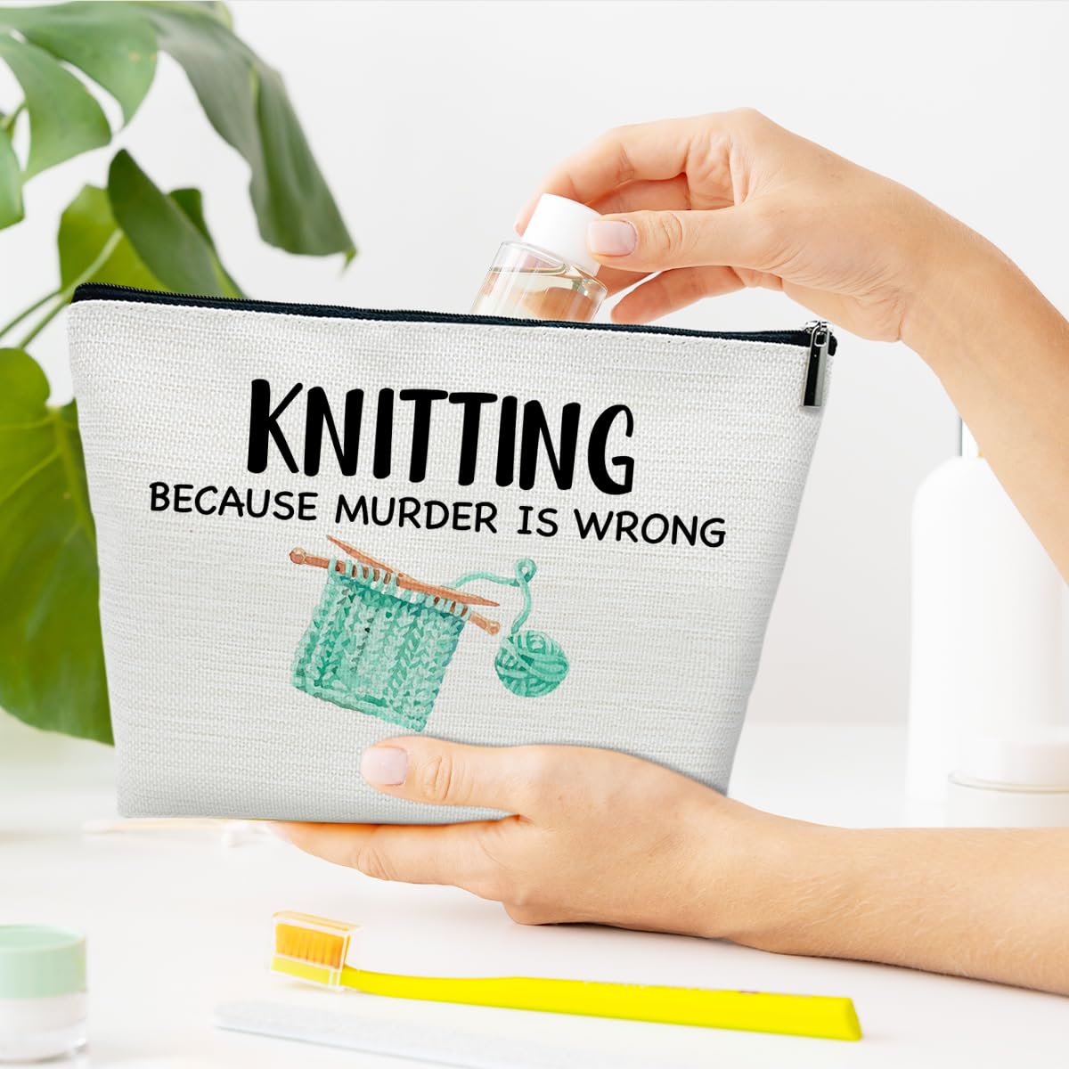 Funny Knitting Gifts Makeup Bag, Crocheting Gifts for Knitters Lovers, Women, Crocheter Supplies Stuff, Cosmetic Bag for Purse