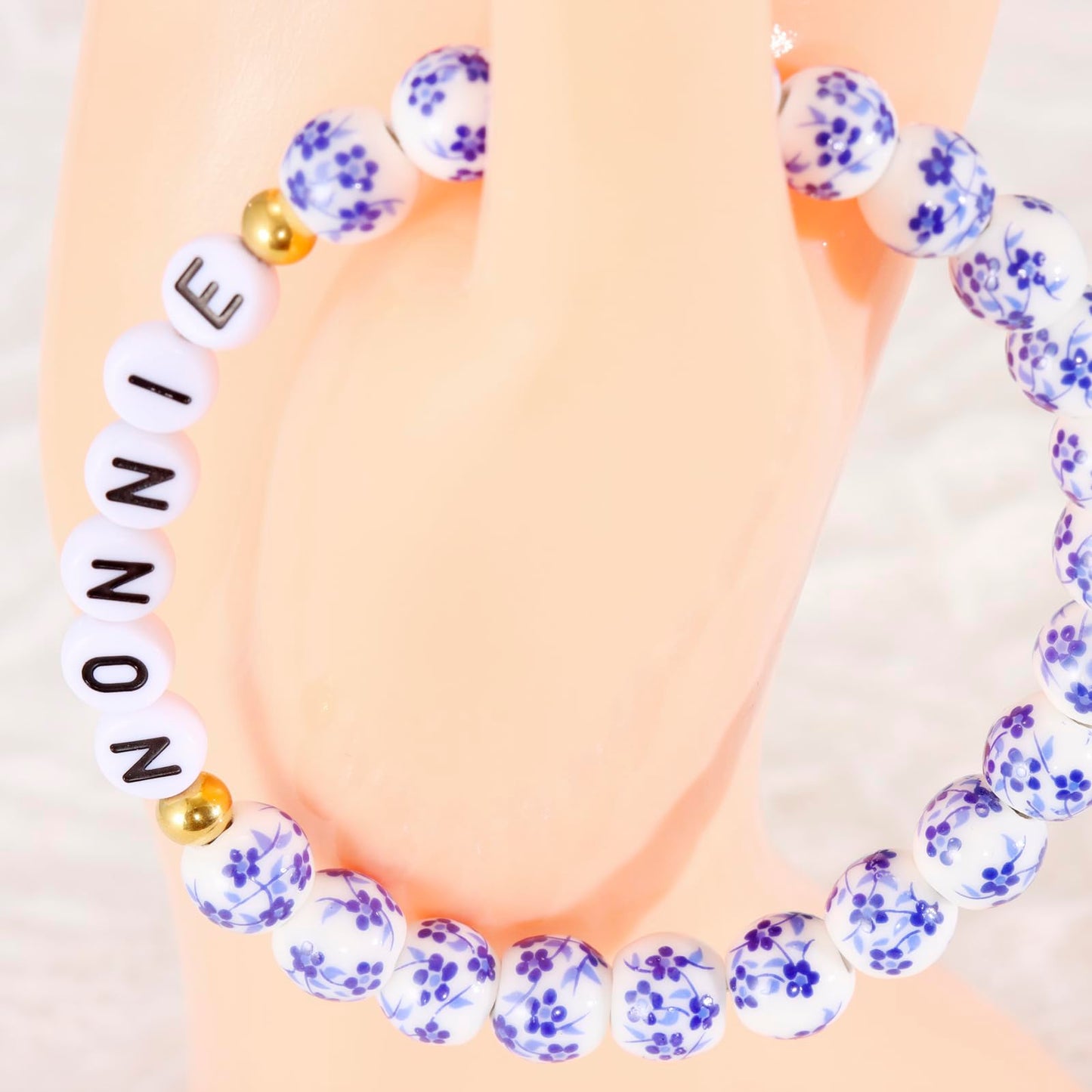 HUTIMY Gifts for Nonnie Bracelet Women Grandma Customized Birthday Items Jewelry Best Nonnie Ever