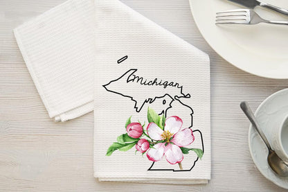 PainterDesign Michigan Kitchen Towel - Michigan Dish Towel - States Kitchen Towels - U.S. State Souvenir - Moving to Michigan Housewarming Gift - Michigan Flower Lover Gift - Michigan State Towel