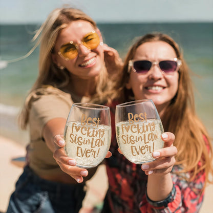 Mothers Day Gifts for Sister in Law, Sister in Law Gifts, Sisters in Law Birthday Gifts, Christmas, Wedding Gift from Brother or Sisters, Funny 13.5oz Wine Glass