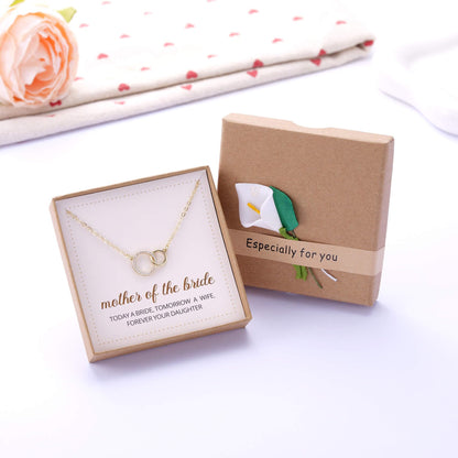 Kvekstio Wedding Day Mother of the Bride/Groom Gift, Minimalist Interlocking Circles Pendant Necklace Jewelry Gift for Mother