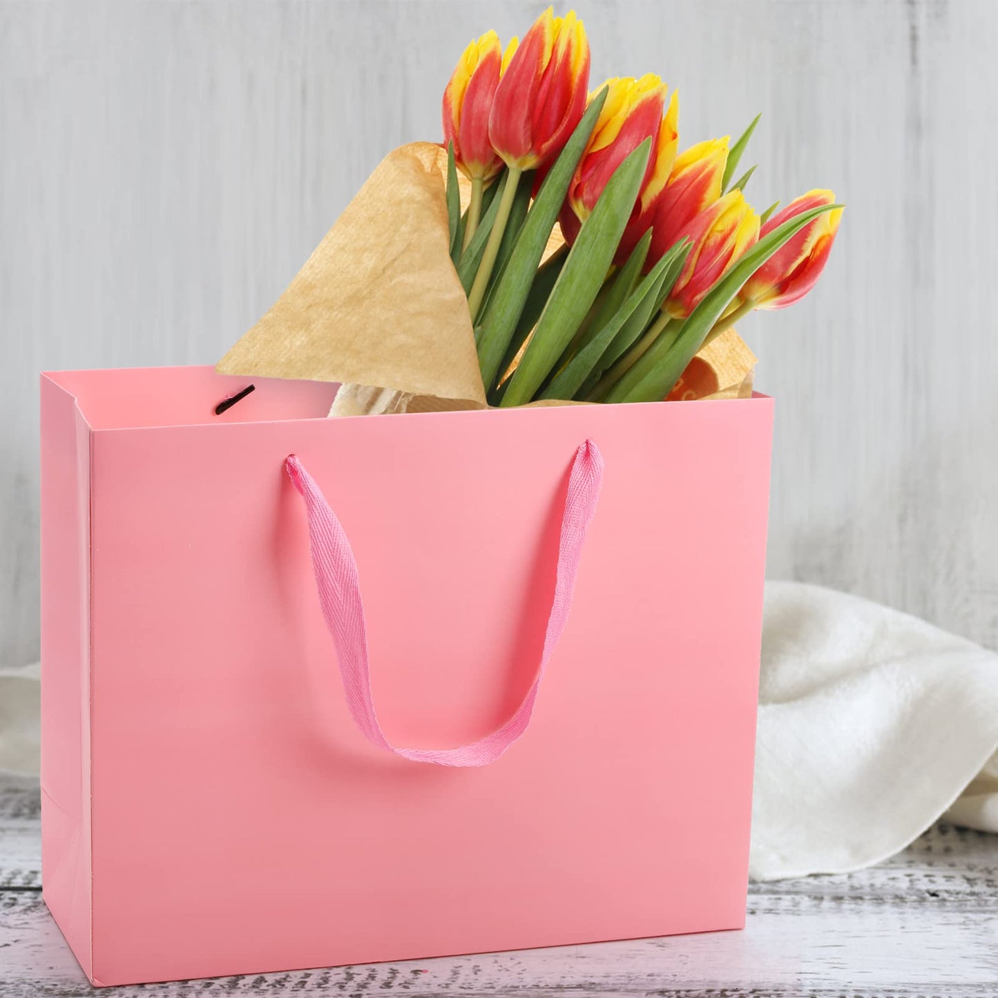 Lyellfe 30 Pack Pink Gift Bags, Heavy Duty Kraft Paper Bag with Handle Bulk, Recycled Water-proof Shopping Bags, Assoorted Merchandise Retail Bags for Birthday, Wedding, Party, S, M, L