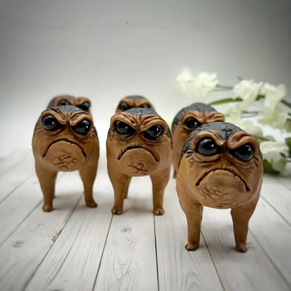 Weird Queer Grumpy Frog Statue Ugly Angry Toad Statue Outdoor Garden Plant Decorations for Pots Novelty Home Office Desktop Decor Sculpture Unique Wierd Gift