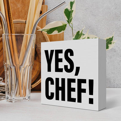 Chef Gift for Women Men, Cooking Lovers Mom Grandma Cooker Christmas Birthday Gift, Farmhouse Kitchen Counter Cabinet Decor Dining Room Table Decoration Wooden Sign, Yes Chef