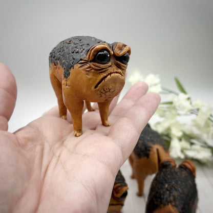 Weird Queer Grumpy Frog Statue Ugly Angry Toad Statue Outdoor Garden Plant Decorations for Pots Novelty Home Office Desktop Decor Sculpture Unique Wierd Gift