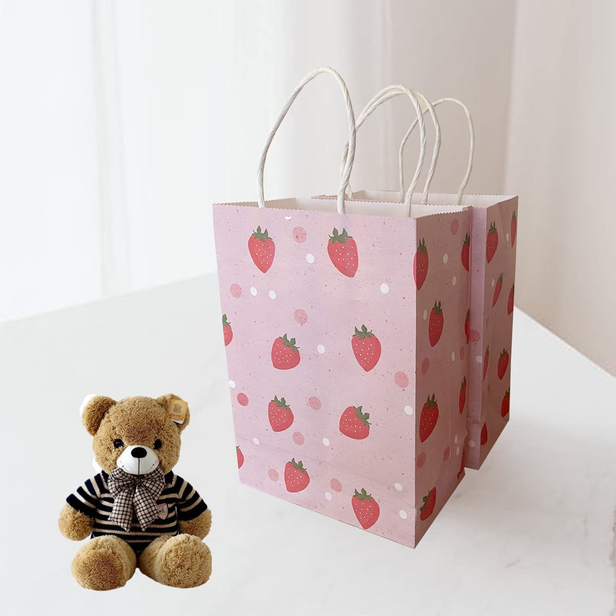 KoberrLi 16Pcs Strawberry Gift Paper Bags with Handles 5.9x8.26x3.15-inch Strawberry Party Favor Paper Bags for Birthday Baby Shower Holiday Gifts (Strawberry)