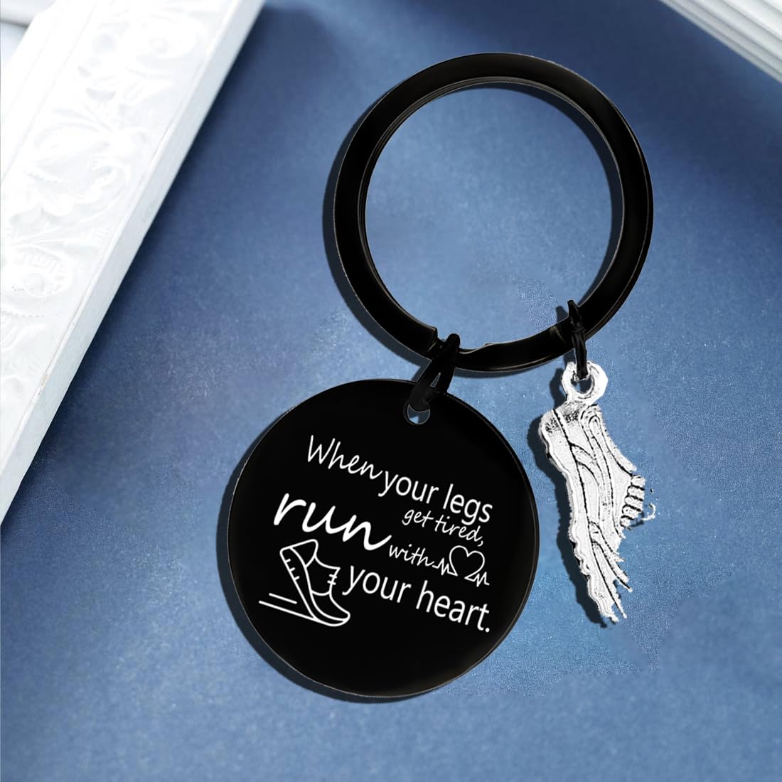 MADHAHEFU Runner Keychains Gifts Cross Country Running Gifts for Runners Christmas Birthday Gift