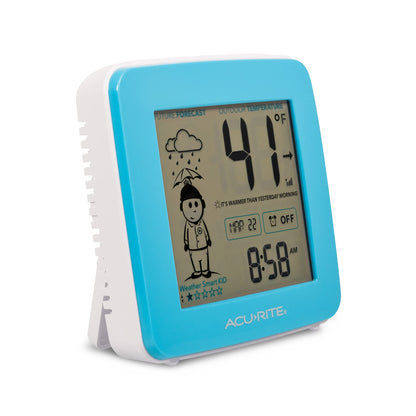 AcuRite What-to-Wear Weather Station with Alarm Clock, Time, Date, and Wireless Outdoor Sensor for Hyperlocal Forecast and Outdoor Temperature (00777)