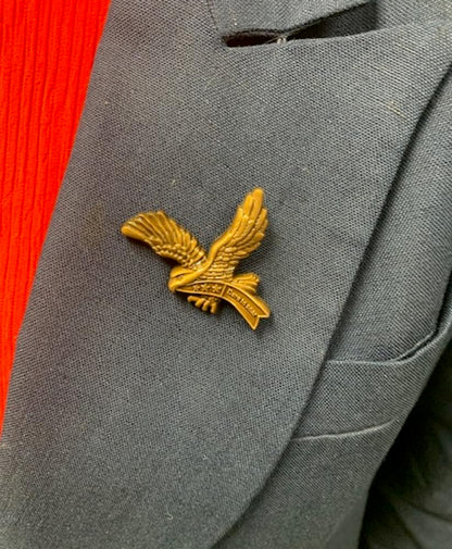Aquinas Eagle – Scout Lapel Pin – “Dare to Soar” Message – Inspirational Gift for Scout Recognition, Graduation, or Court of Honor Present – Symbol of Achievement & Leadership – Bronzetone with Clutch Back