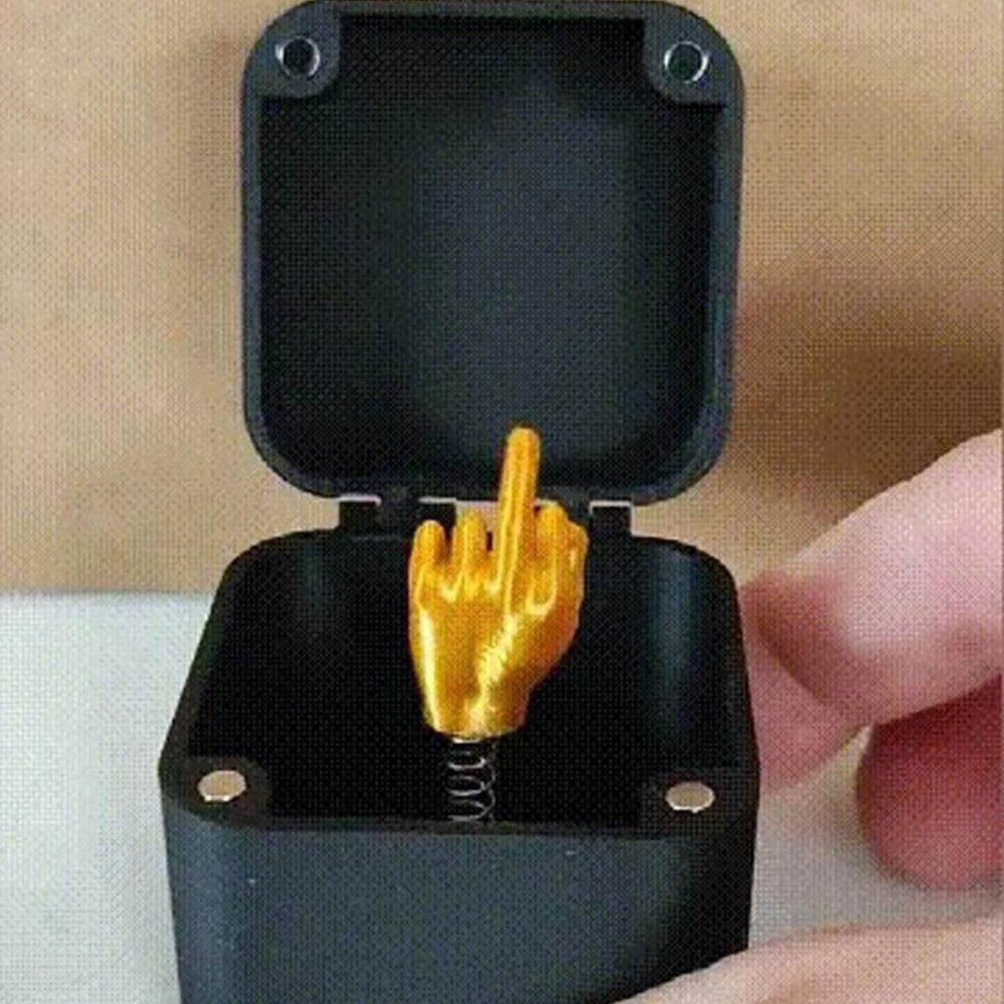 3D Printed Middle Finger Adult Prank Gift Ring Box, Funny Middle Finger in Pop Up Gift Box, Surprise Prank in Pop Up Gift Box, Novelty Gift Box with Middle Finger Black Ring Box (1 PCS)
