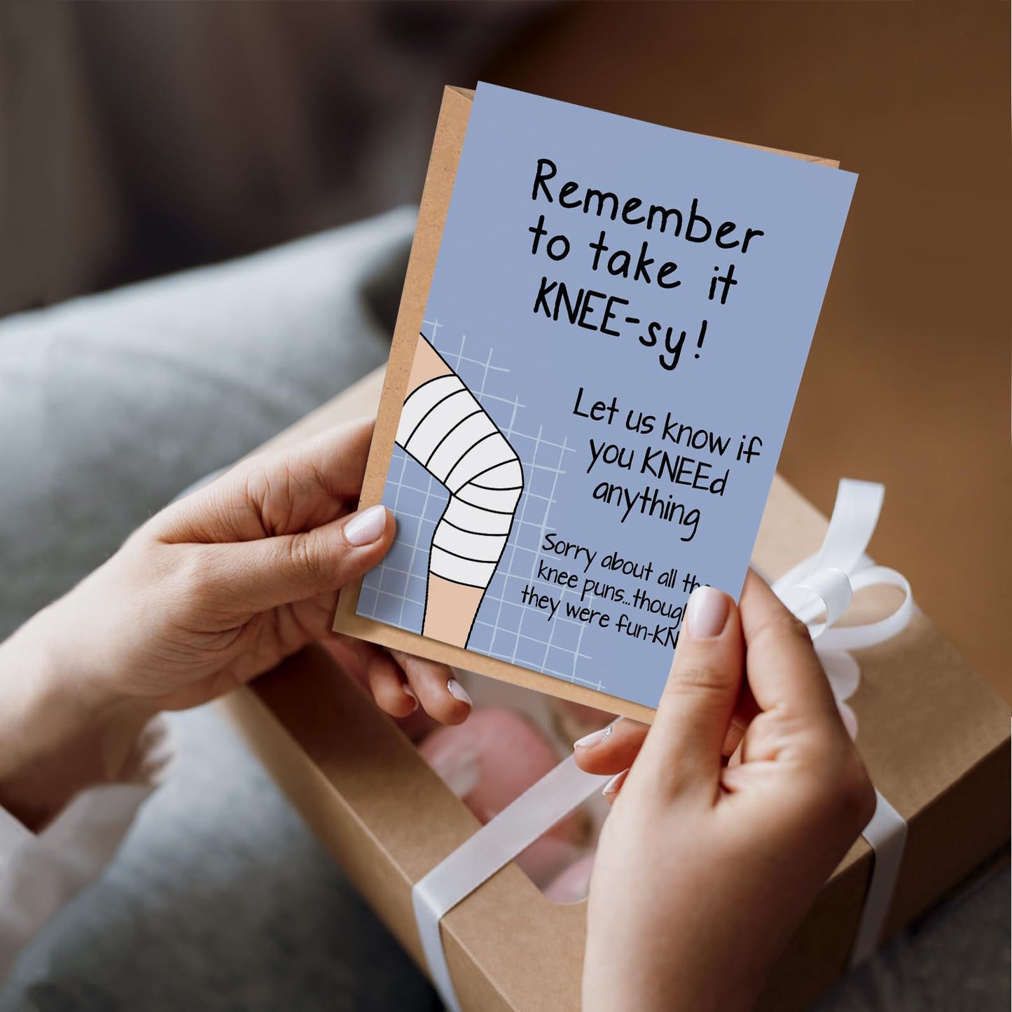 Funny Knee Get Well Soon Card for Men Women, Knee Replacement Card Gift for Patient, Speedy Surgery Recovery Cards for Him Her