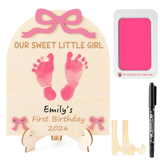 R HORSE 3D Pink Bow Baby's First Birthday DIY Footprint or Handprint Art Sign, Our Sweet Little Girl Wooden Hanging Decoration, Newborn Keepsake Gift for Baby Girl 1st Birthday Baby Shower Photo Prop