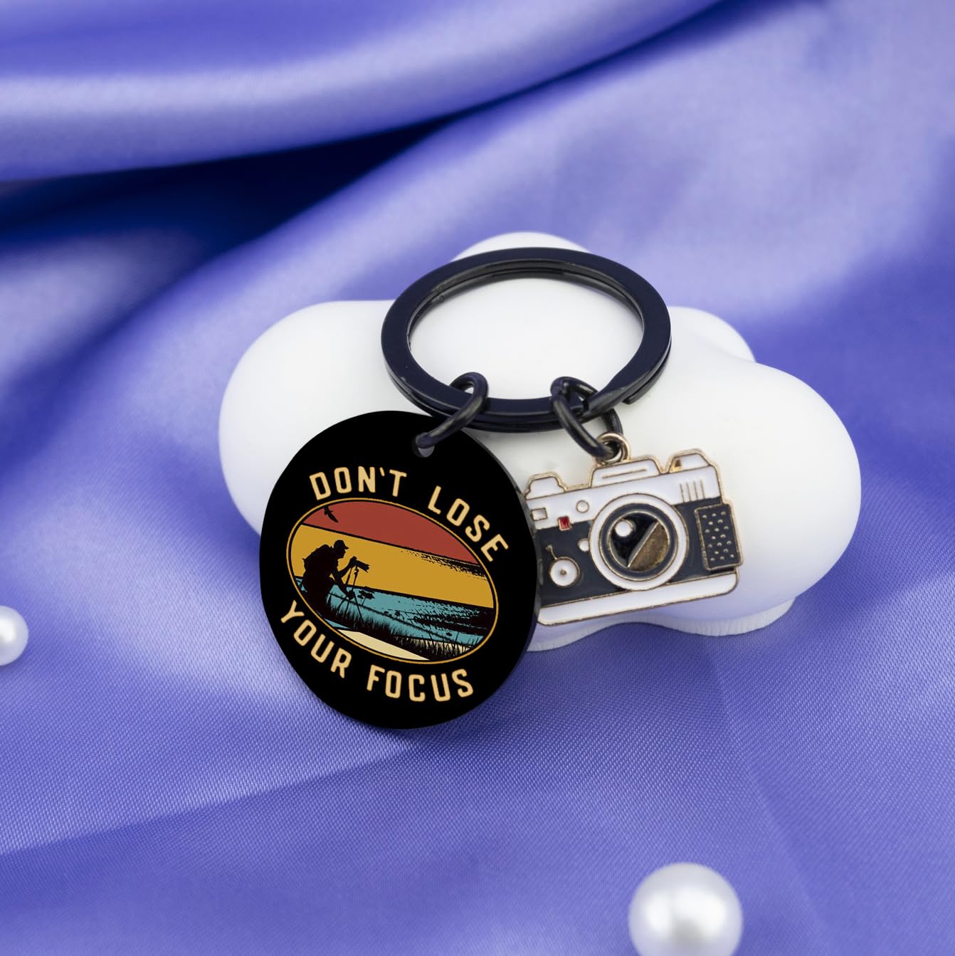 Cool Photographer Gifts for Him Unique Camera Keychain Gifts for Photographers Photography Enthusiasts Men Boyfriend Husband Inspirational Birthday Fathers Day Gift Idea-Don't Lose Your Focus