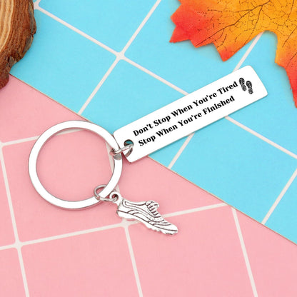 Heigebi Runners Gifts Cross Country Running Keychain Inspirational Gift for Women Men Athlete Gift Marathon Runner Lovers Gift Runner Keychain Marathon Jewelry Outdoor Sport Gift Training Gift