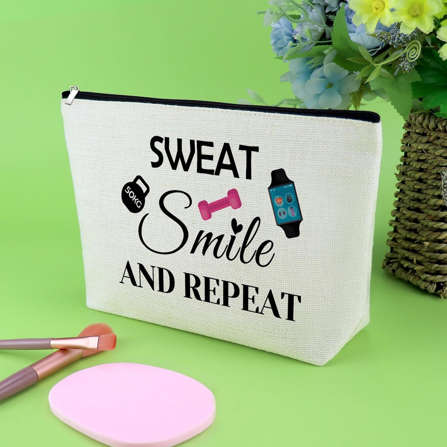 Workout Gifts Fitness Lovers Makeup Bag Gym Gifts for Women Fitness Bodybuilding Cosmetic Bag Exercise Present for Women Friend Trainer Christmas Birthday Present Dumbbell Pendant Travel Pouch