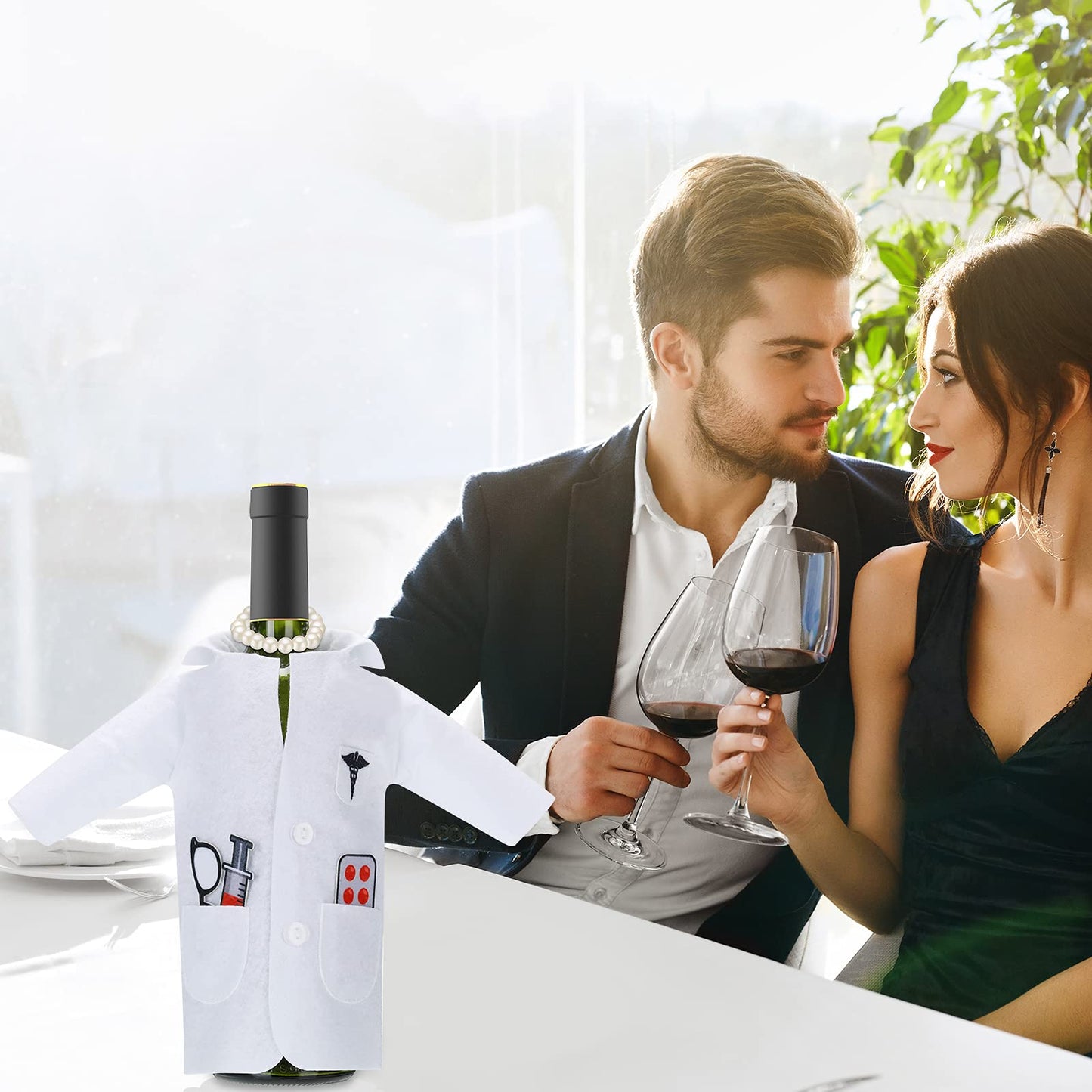 White Coat Wine Bag Doctor Wine Cover Felt Doctor Wines Insulated Cover Nurse Wines Wrapping Bag with Syringe Necklace for Ceremony Gifts Male Female Graduation Birthday Anniversary Nurse Practitioner