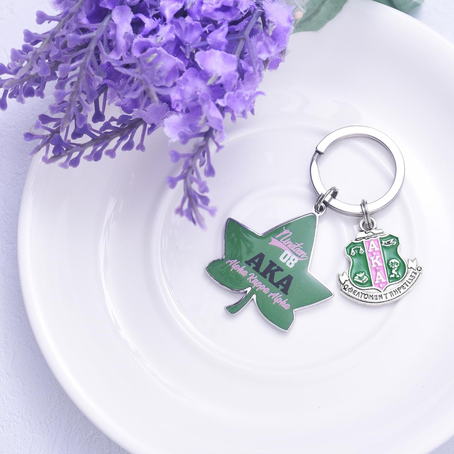 LParkin 1908 Aka Sorority Keychain Ivy Leaf Keyrings Aka Sorority Gifts for Women Girls Sorority Paraphernalia Gifts