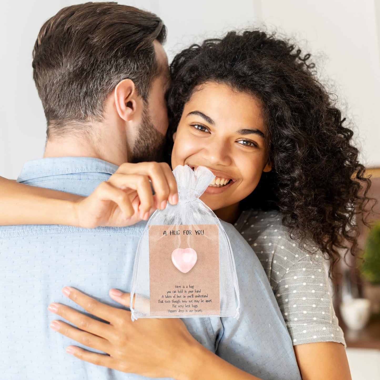 Motiskyy 40 Sets Pocket Hug Token Hug Small Gift Bulk Cards with Heart Shape Natural Stones Keepsake Exchange Relationship Cards for Colleagues Family Distance Social Celebration(Cute)