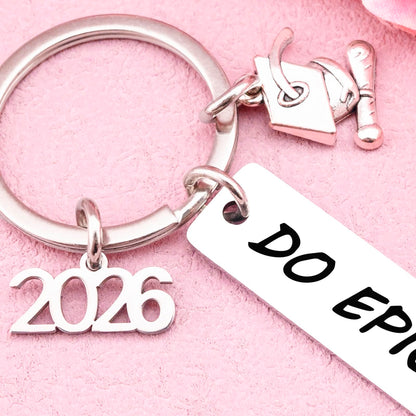 2026 Graduation Gifts Keychain for Women Him 2026 Senior Keychain for Her Men Student Graduate Grad Idea Son Daughter Teen College High School Jewelry Present Boy Girl Grads softball senior