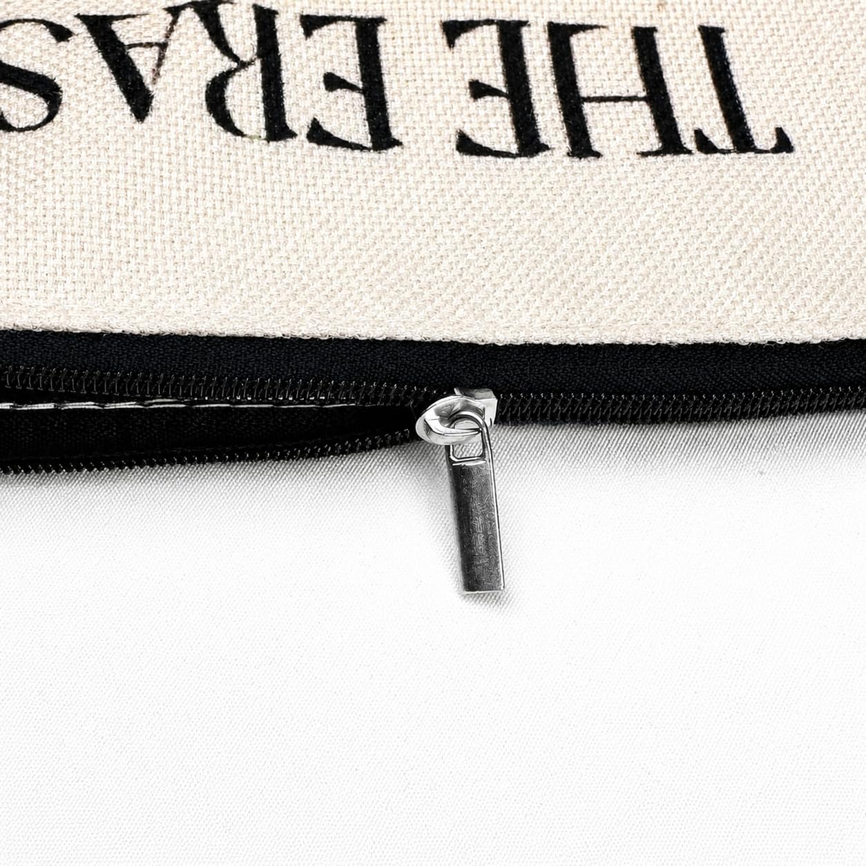 Music Lover Small Makeup Bag Gifts for Women, Singer Makeup Bags, Singer Merch Cosmetic Bag for Next Era, Gift for Women Friends Birthday Mother's Day Nurse Graduation Gift for Her Music Lovers