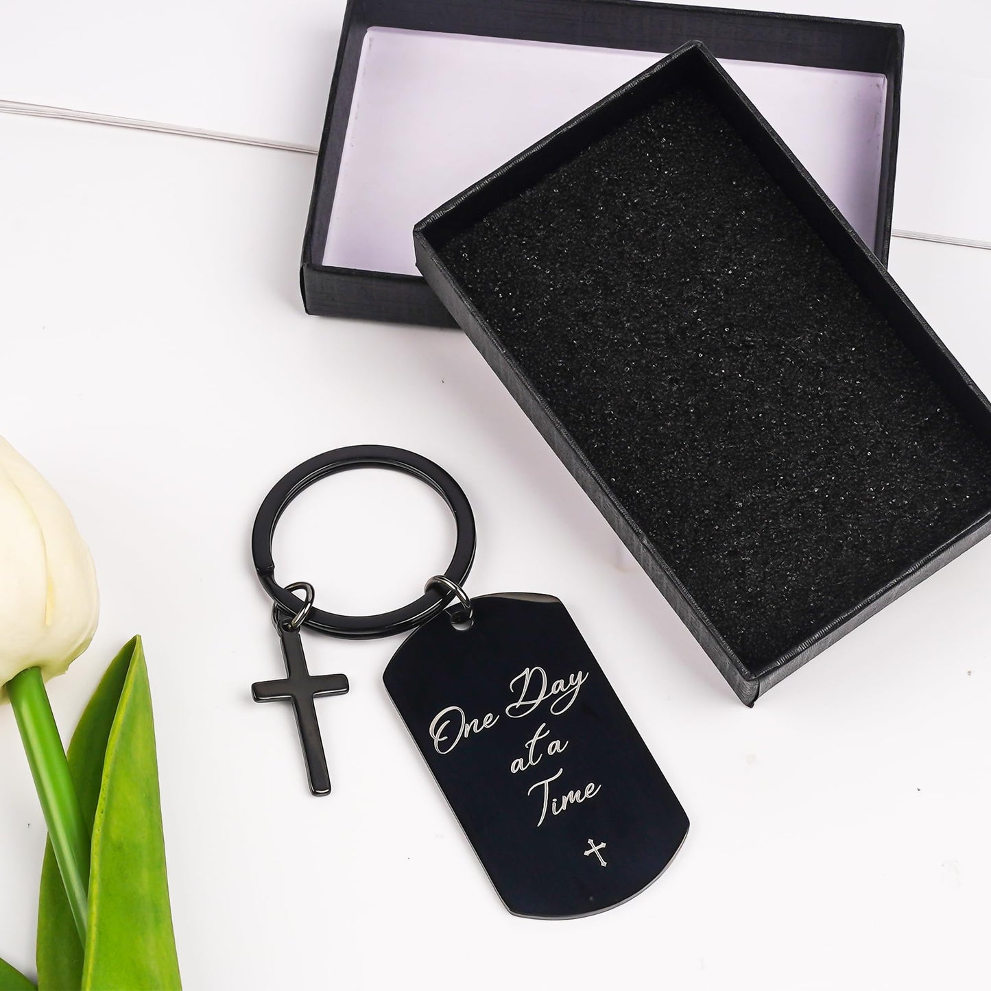 Serenity Prayer Gifts for Women Men - 1 Year Sober Bible Verse Keychain, Inspirational Sobriety Christian AA Recovery Gift