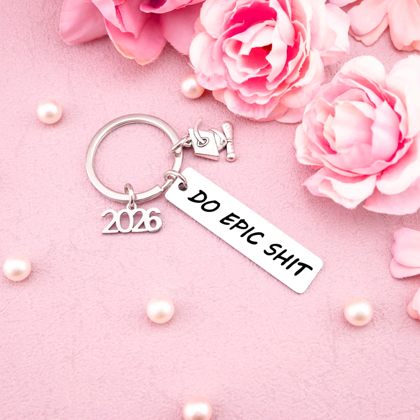 2026 Graduation Gifts Keychain for Women Him 2026 Senior Keychain for Her Men Student Graduate Grad Idea Son Daughter Teen College High School Jewelry Present Boy Girl Grads softball senior