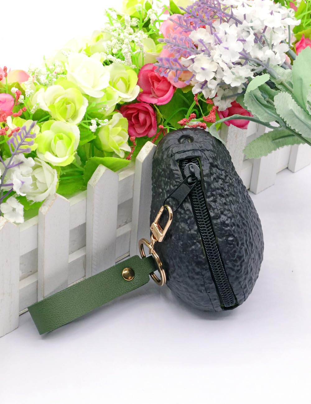 Avocado Coin Purse Pouch, Funny Novelty Wallet Gifts For Avocado Lover Women Kids, Portable Small Storage Bag Money Key Bag Keychain, Realistic Looking Cute Decorations, Wristlet Wallets