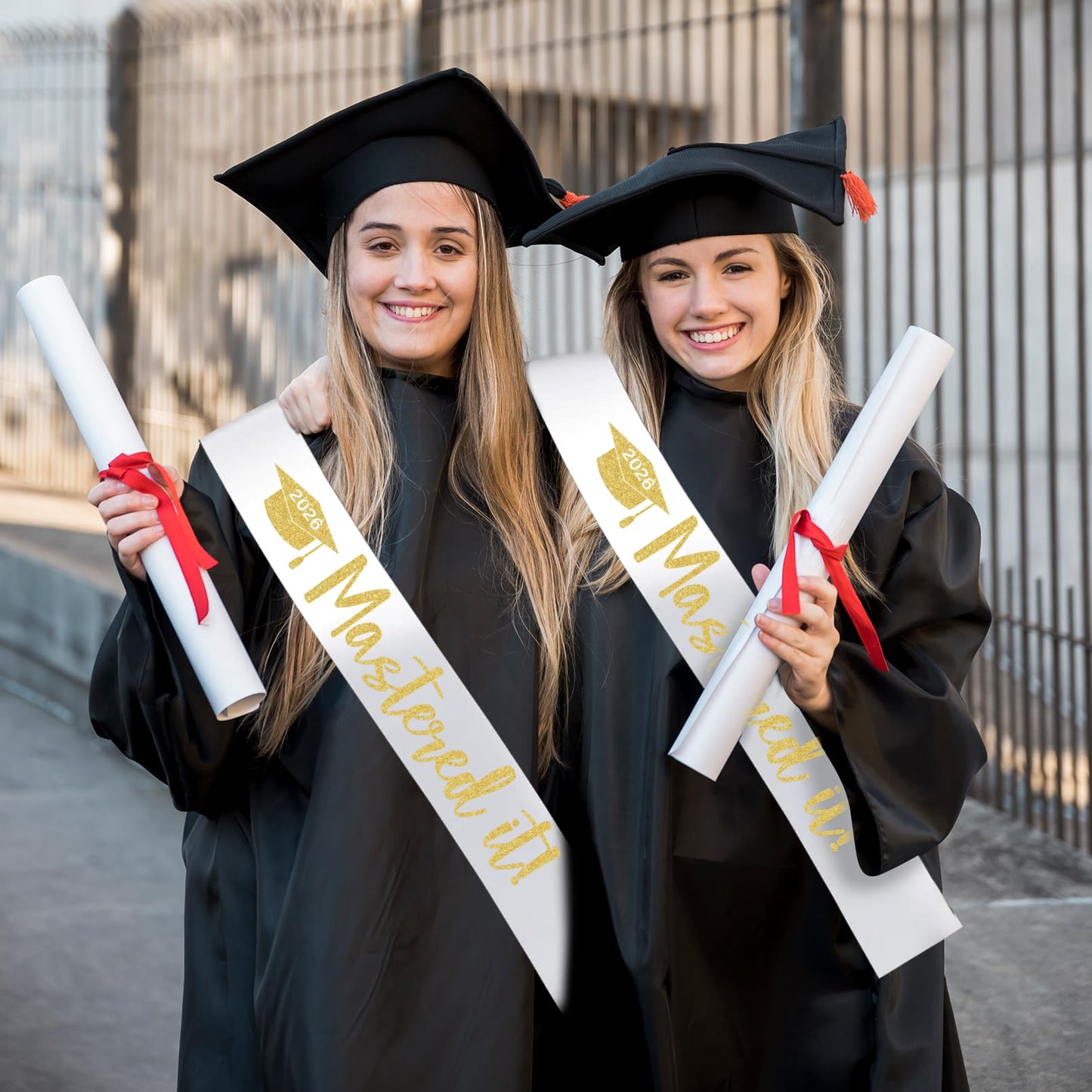 Mastered It Graduation Sash Class of 2026 Glitter Satin Sash for Masters - Congrats Grad Decorations, Masters Degree Graduation Gift for Her or Him, Grad Party Supplies - White Gold