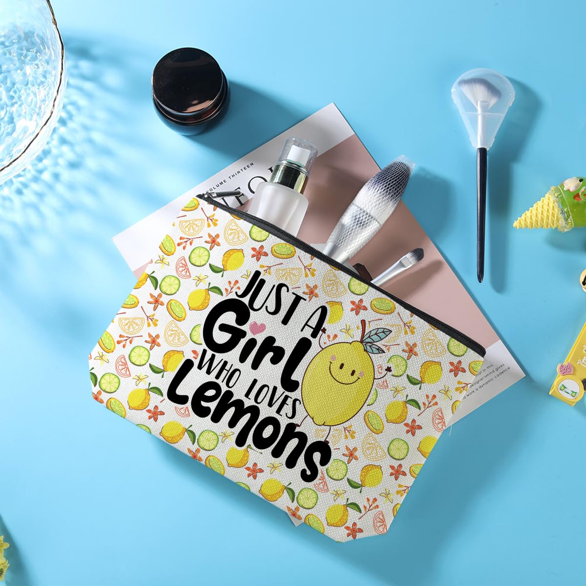 Azteoiz Lemon Makeup Bag, Lemon Gifts, Lemon Decor Bag, Girl Gifts for Women Girl Sister Daughter Niece Friend Graduation Friendship Birthday Gifts for Lemon Lovers, Cosmetic Bag Travel Toiletry Bag