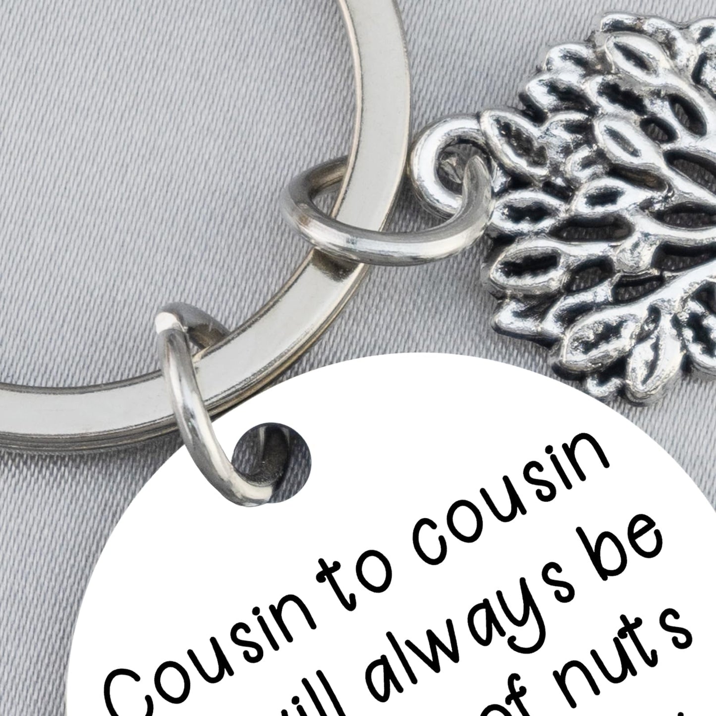Cousin Gifts for Women Men Best Cousin Keychain Funny Gifts for Cousins Sister Brother Birthday Valentines Day Thanksgiving Christmas Gift for Cousins Sister Gift for Her