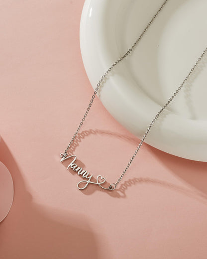Grandma Necklace Nanny Jewelry Stainless Steel Cutout Gigi Mimi Nana Nanny Heart Letter Pendant Necklace Gifts for Grandma from Grandchild.