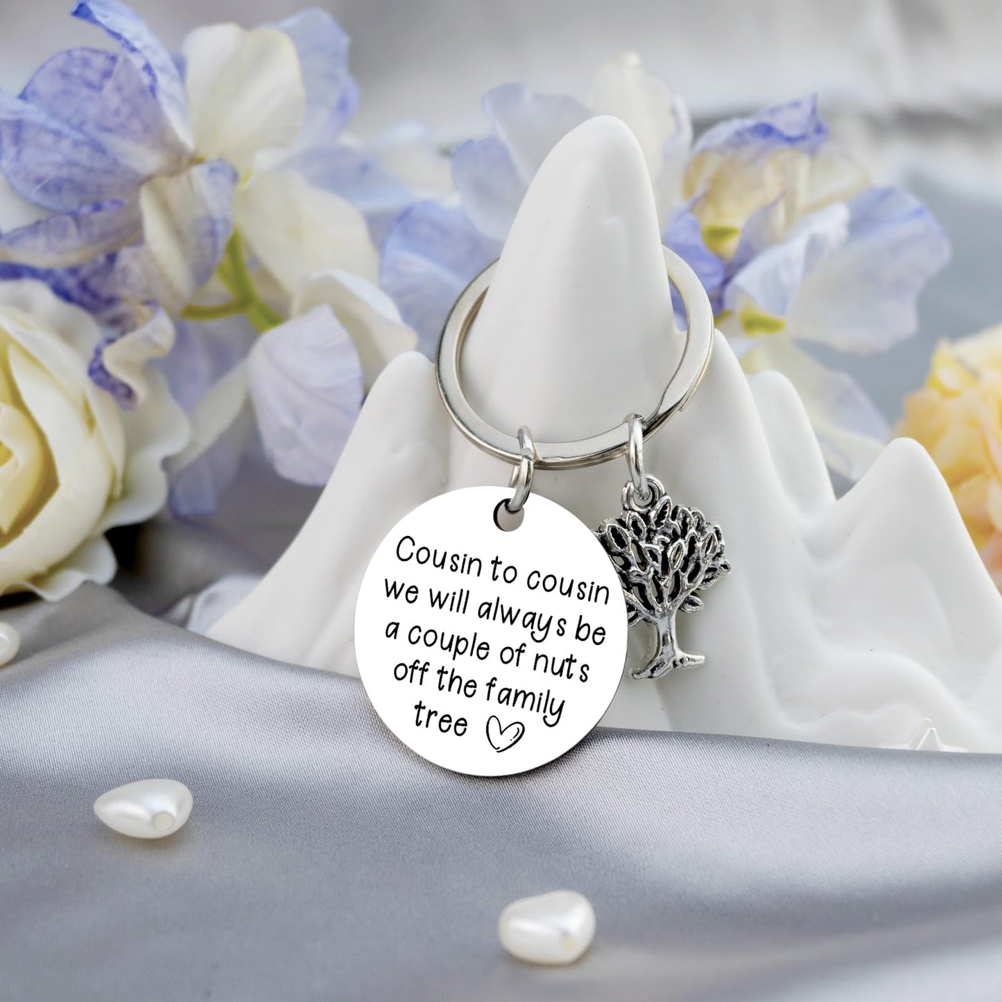 Cousin Gifts for Women Men Best Cousin Keychain Funny Gifts for Cousins Sister Brother Birthday Valentines Day Thanksgiving Christmas Gift for Cousins Sister Gift for Her