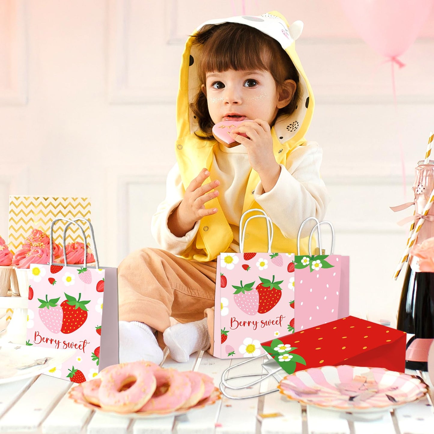 Dydamud Strawberry Paper Bags, 12 Pack Strawberry Goodie Bags With Handles, Strawberry Paper Party Favor Bags For Kids Birthday, Baby Shower, Strawberry Candy Bags for Strawberry Party Decorations