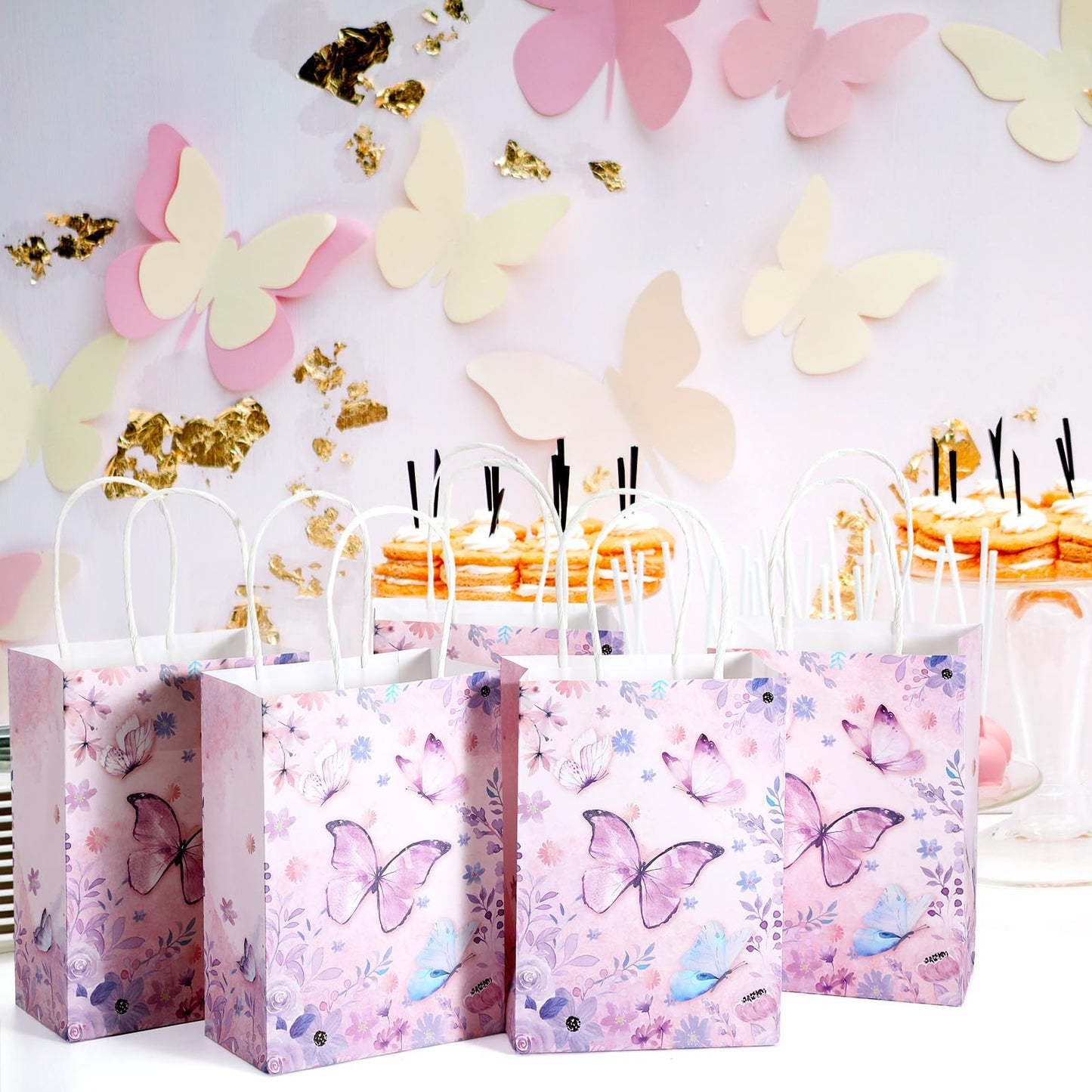 Kolldenn 30 Pcs Butterfly Birthday Party Favor Gifts Bags Candy Goodie Bags with Handles Pink Purple Butterfly Decorations Party Supplies for Girls Birthday Baby Shower Wedding(Romantic Purple)