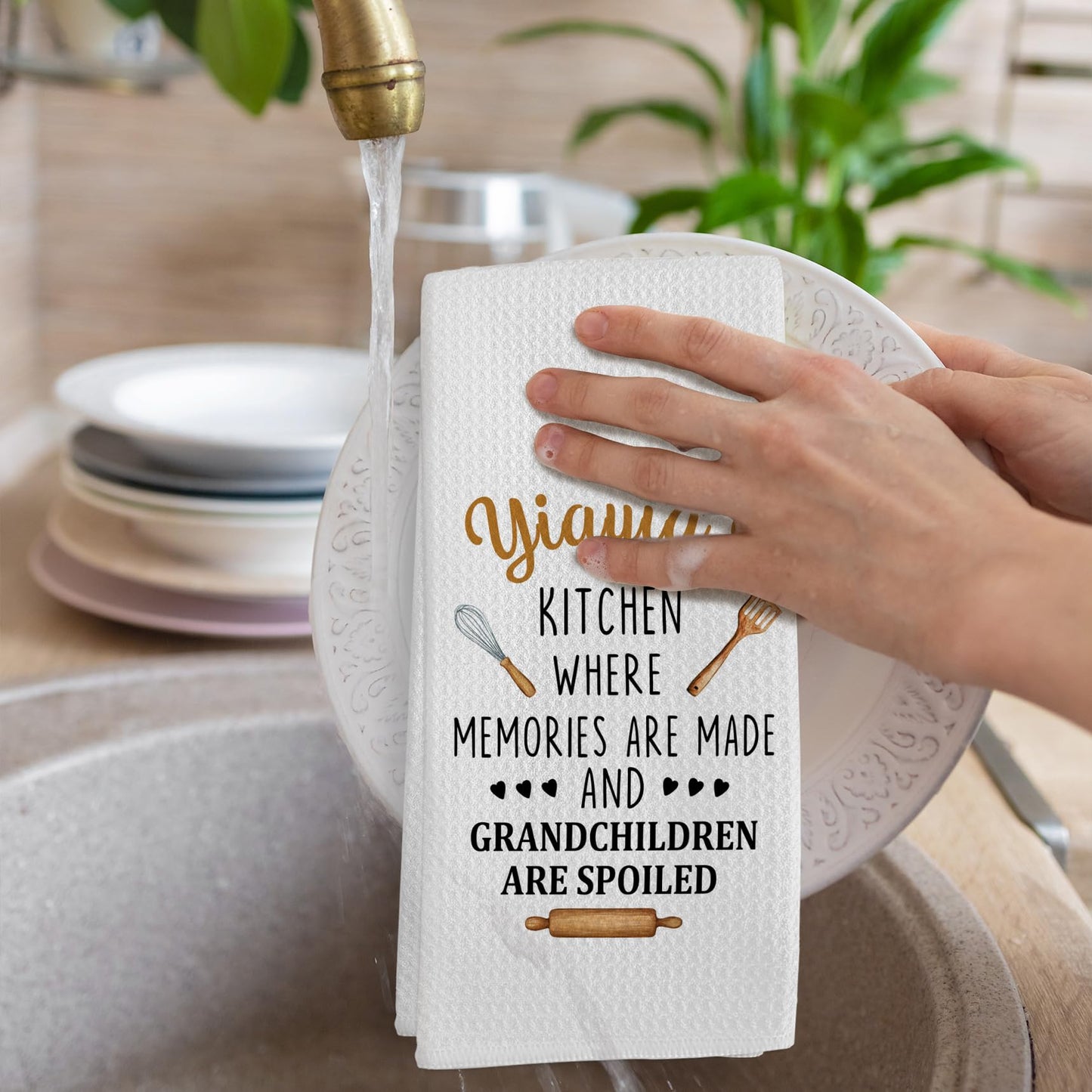 Yiayia Gifts Kitchen Towels, Mothers Day Birthday Gifts Dish Tea Towels for Kitchen, Gift for Yiayia's Grandma Decorative Hand Towel from Grandchildren, 16x24 Inch